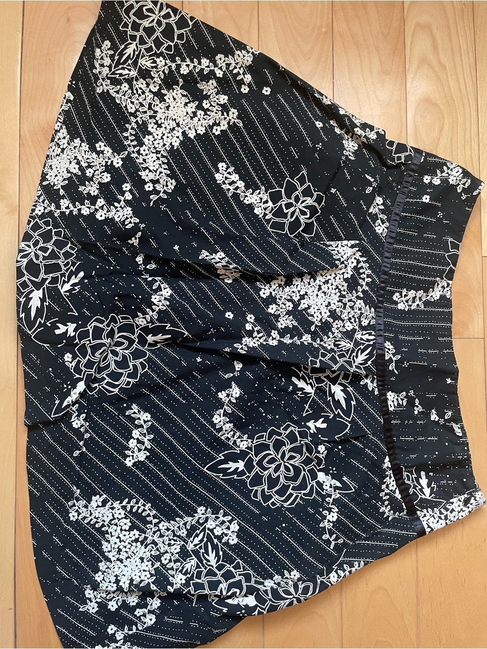Jacob Black and White Floral Midi Skirt